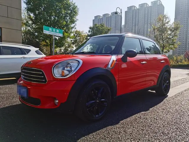 MINI COUNTRYMAN