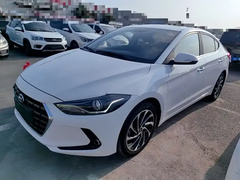 Hyundai Elantra