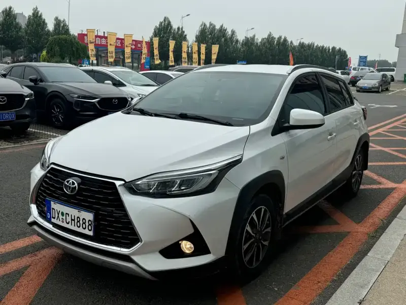 Toyota Yaris L