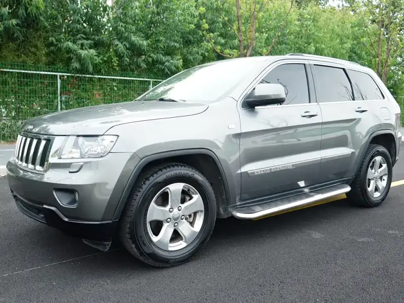 Jeep Grand Cherokee (Import)