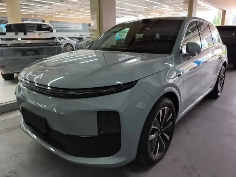 Li Auto L6