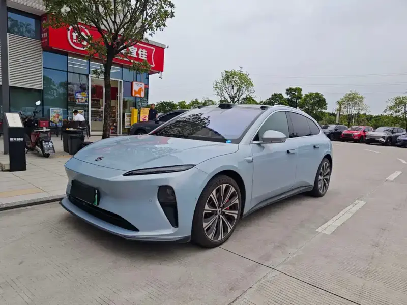 NIO ET5T