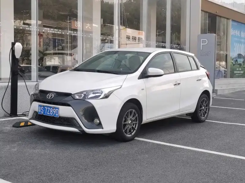 Toyota Yaris L