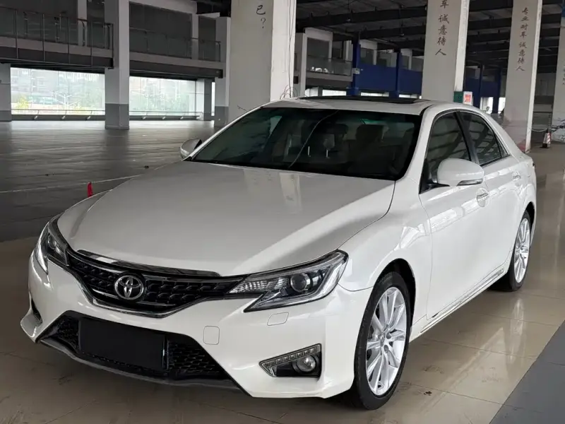 Toyota Reiz