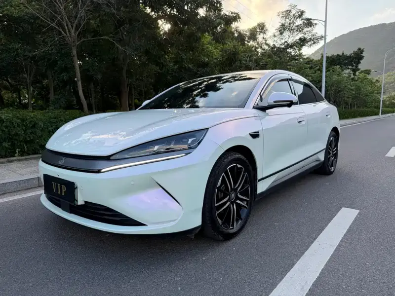 BYD Qin L