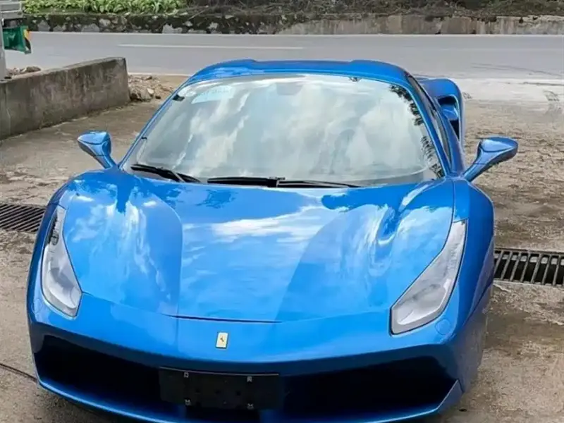 Ferrari 488