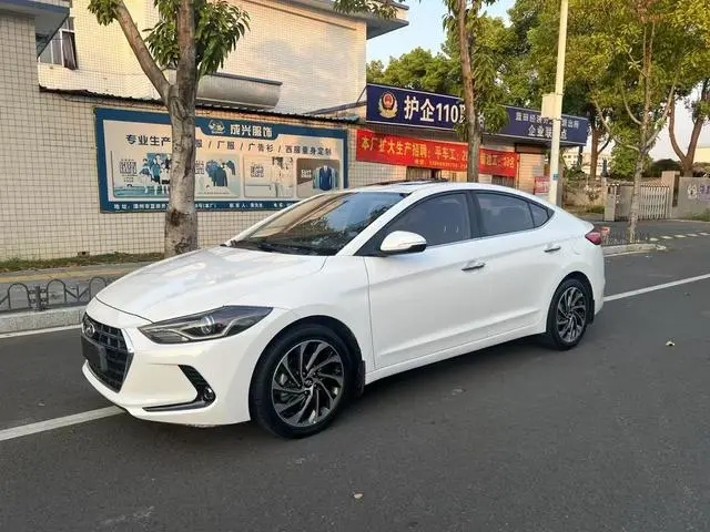 Hyundai Elantra Lingdong
