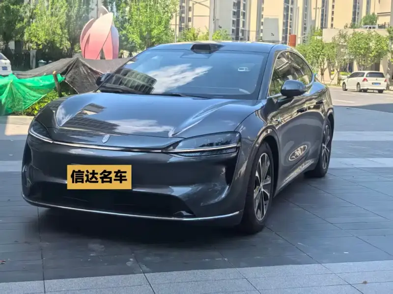 Luxeed Zhijie R7