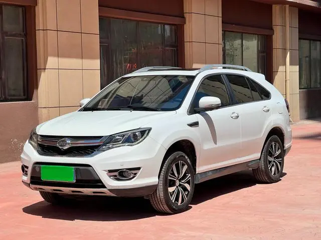 BYD S7