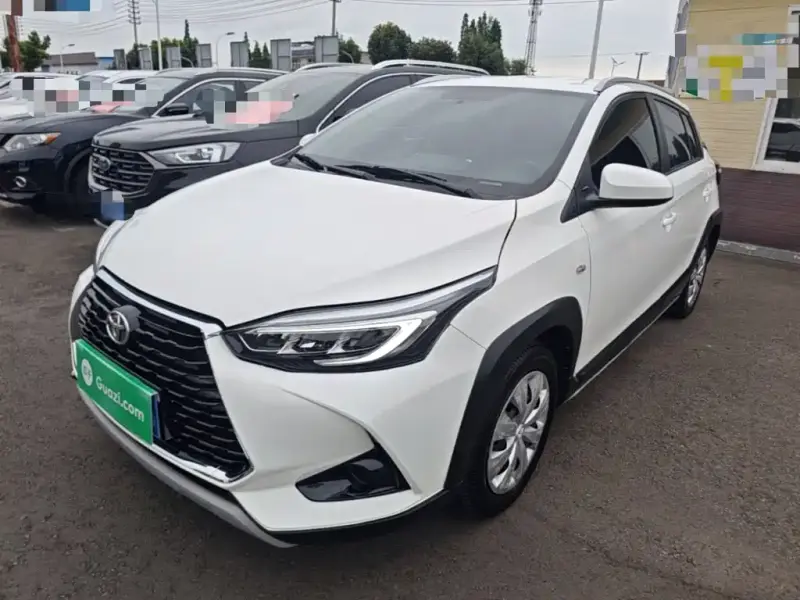 Toyota Yaris L