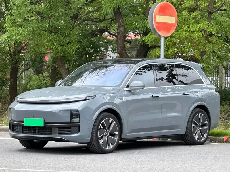 Li Auto L8
