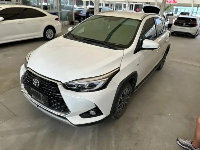 Toyota Yaris L