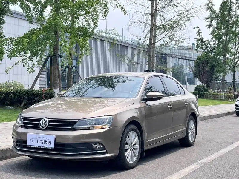 Volkswagen Sagitar