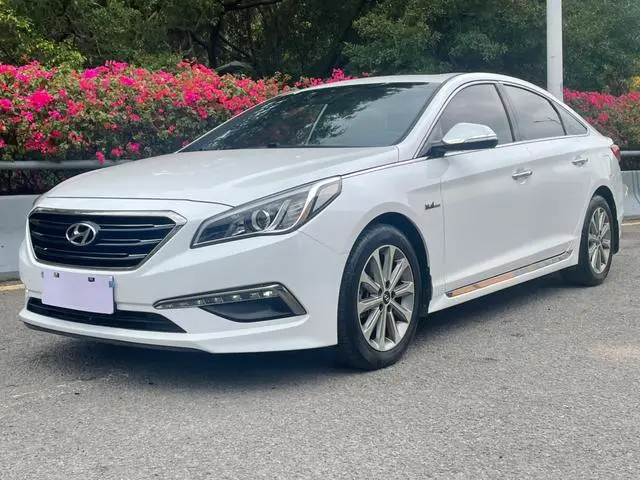 Hyundai Sonata LF