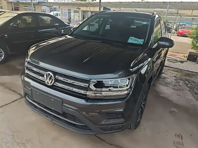 Volkswagen Tharu