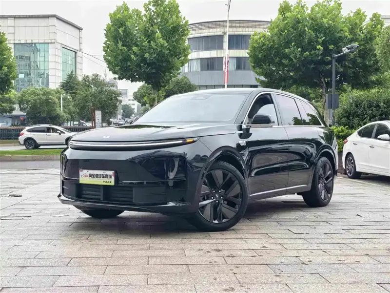 Li Auto L6