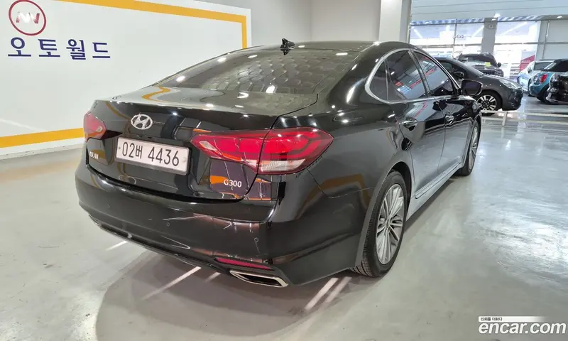 Hyundai Aslan