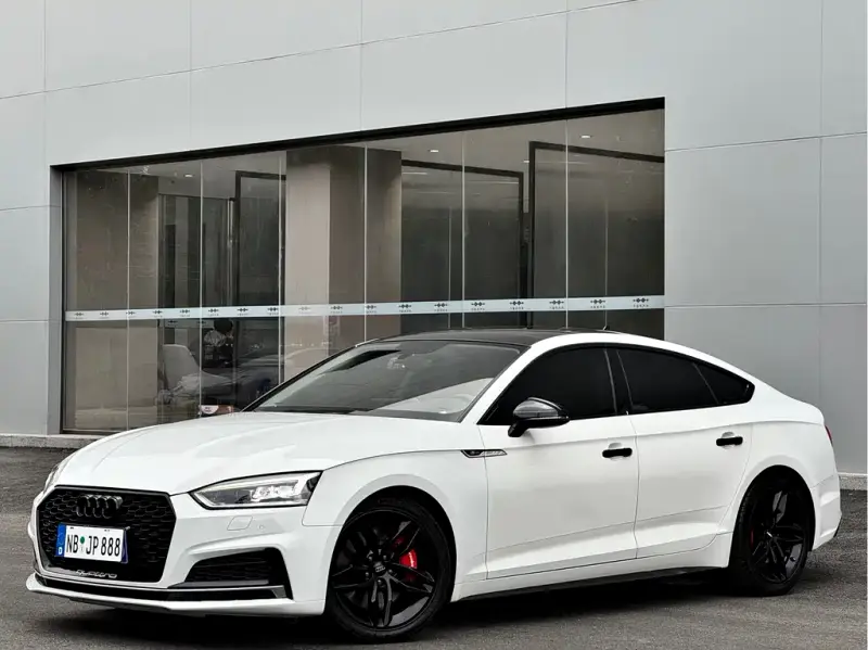 Audi A5 (Import)