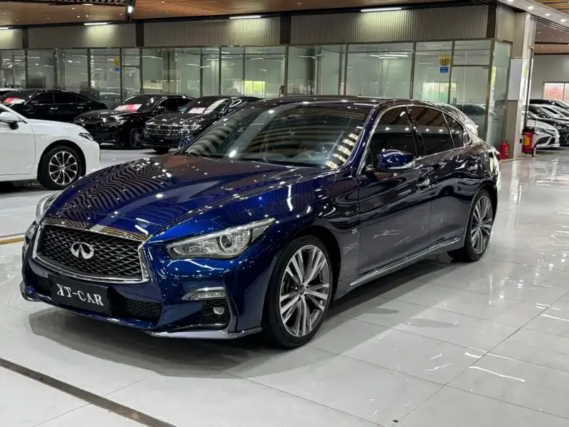 Infiniti Q50L