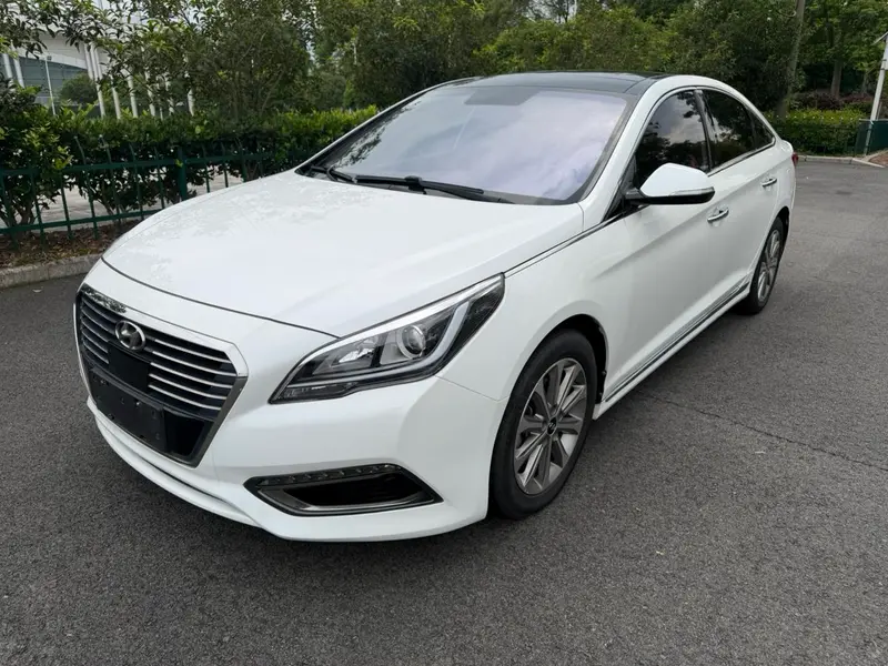 Hyundai Sonata LF