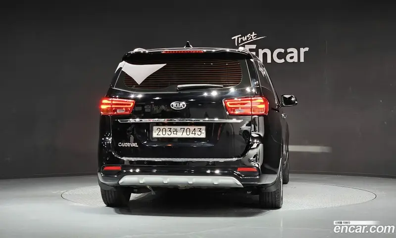 Kia Carnival (Canival)