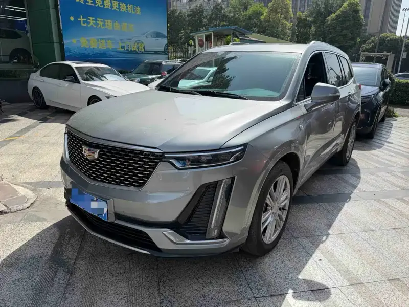 Cadillac XT6