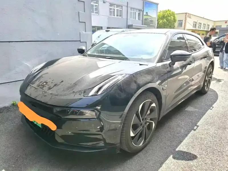 Zeekr 001