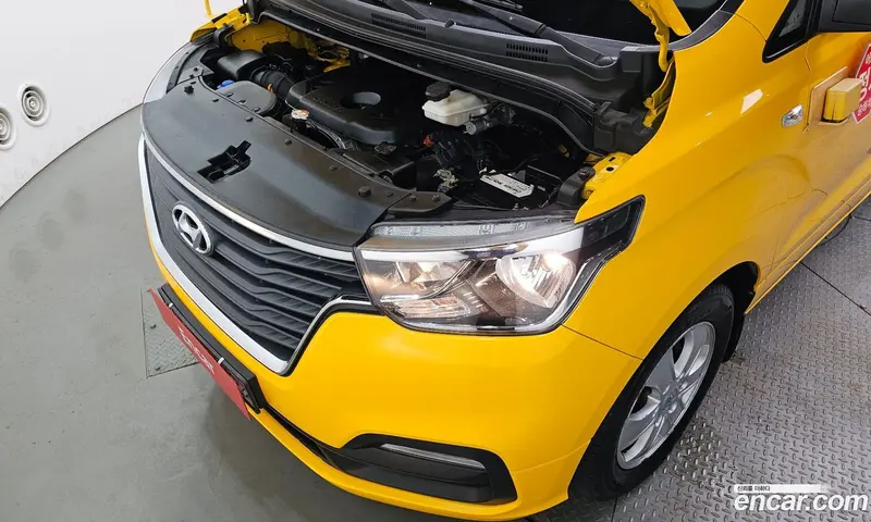 Hyundai H-1