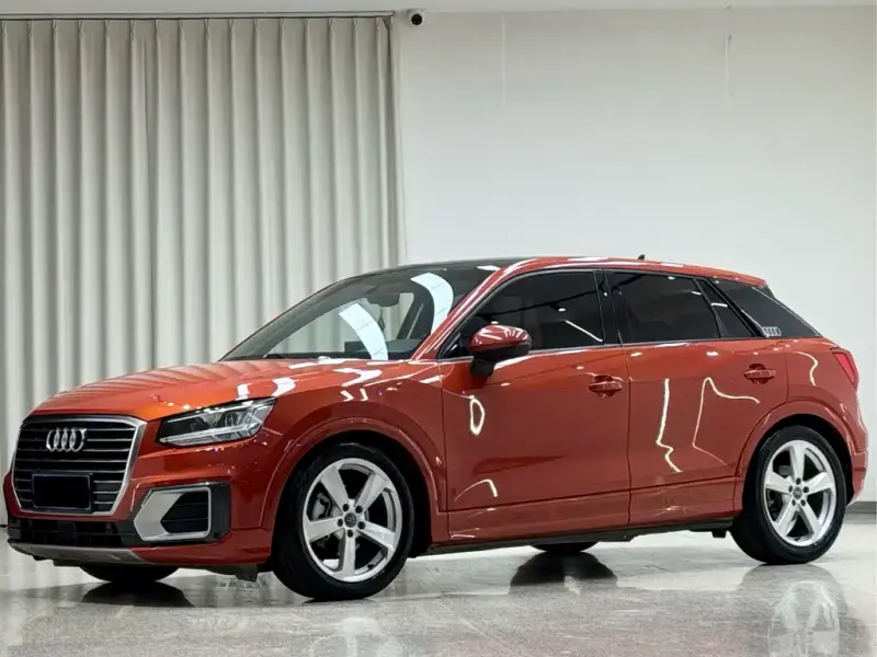 Audi Q2L
