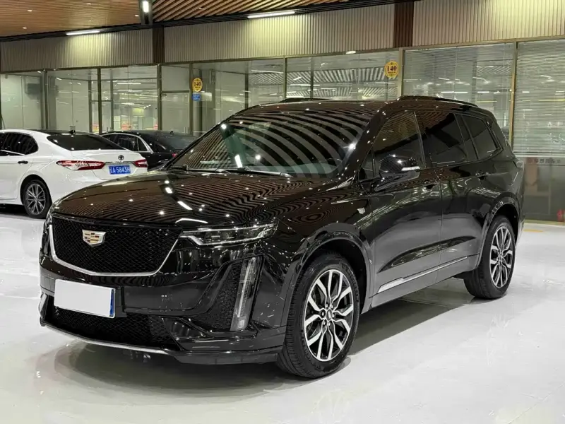 Cadillac XT6