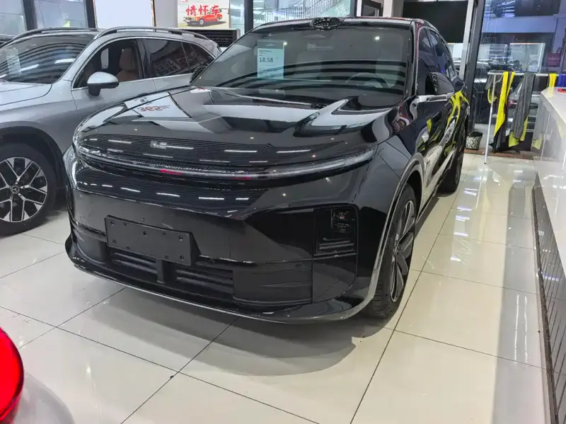 Li Auto L6