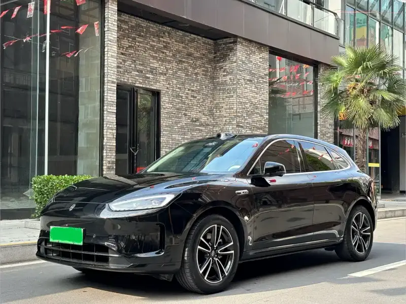 AITO M5
