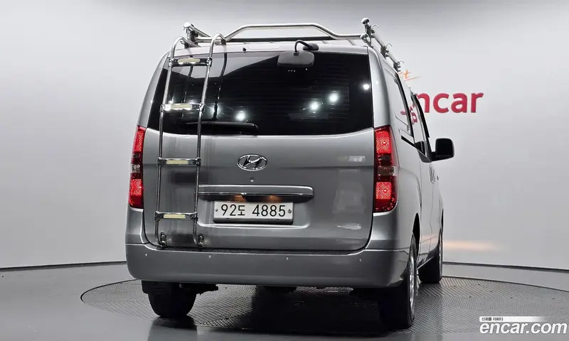 Hyundai H-1 (Starex)