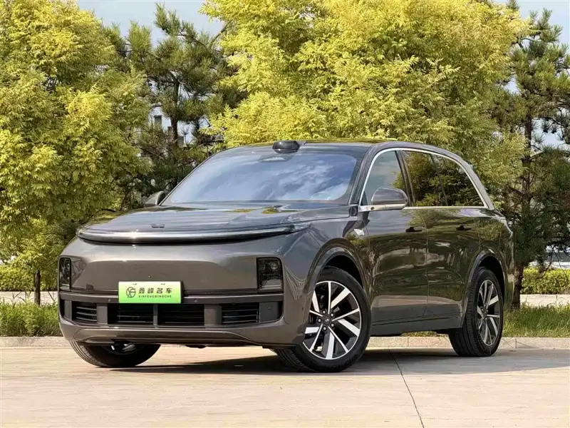 Li Auto L8