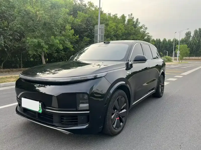 Li Auto L8