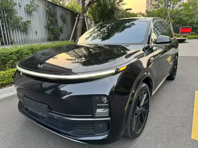 Li Auto L8