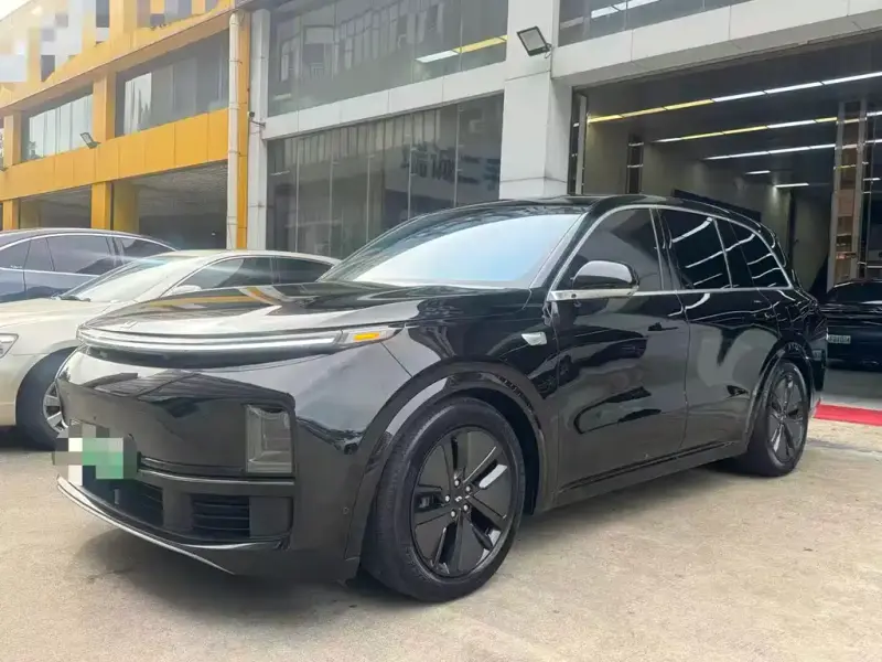 Li Auto L8