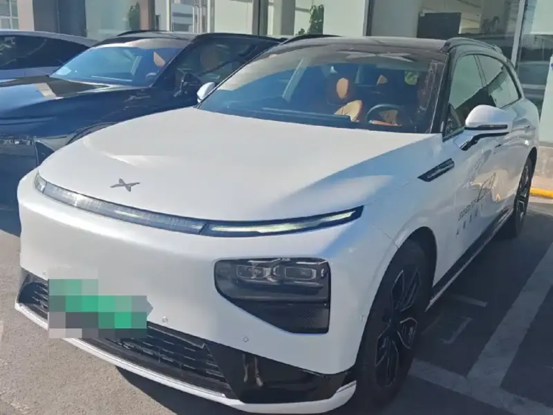 XPeng G9