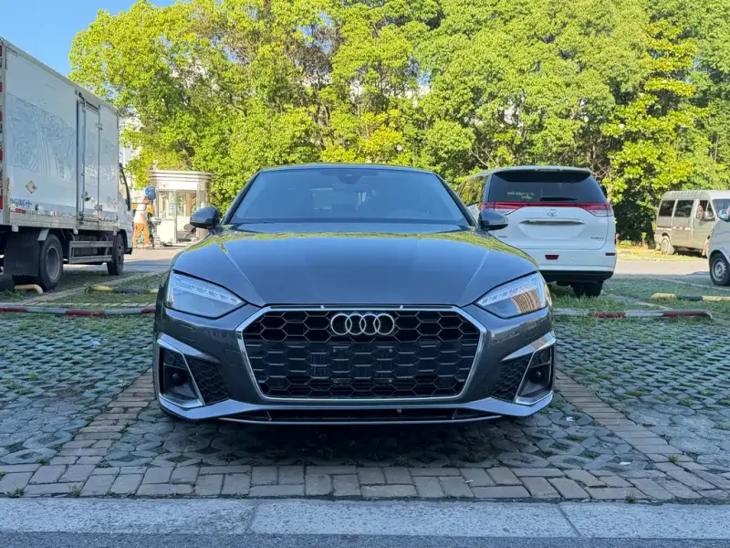 Audi A5 (Import)
